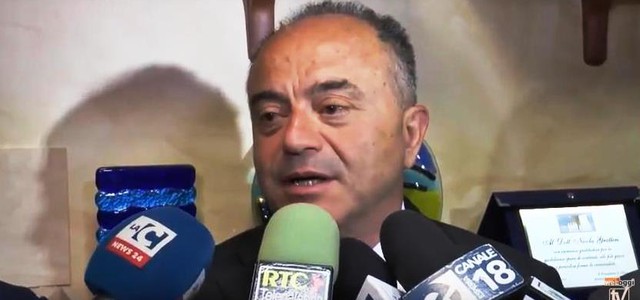 Droga, 21 arresti. Gratteri: "Sapevano di essere controllati, noi più bravi di loro" (VIDEO)