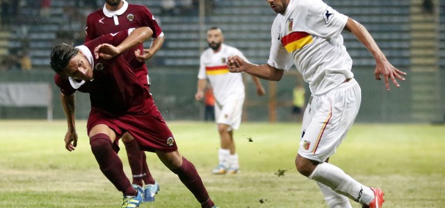 Reggina-Catanzaro 1-0: agli amaranto basta una rete di Bezziccheri