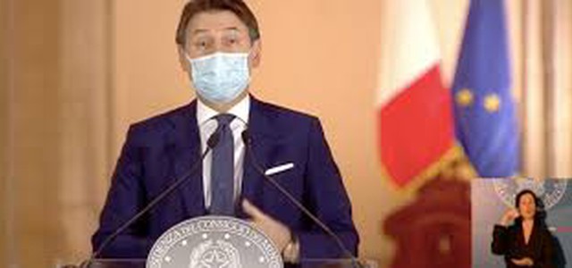 Firmato nuovo DPCM: ristoranti fino alle 18 e chiusure di alcune attività