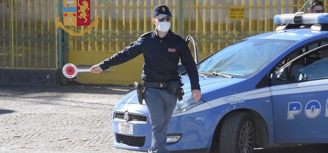 Viola obbligo di dimora per farsi una vacanza in Calabria. Aggravata misura cautelare