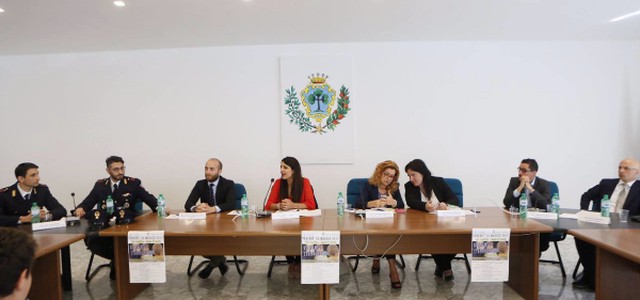 Svolto a Soverato il convegno dal tema “Bullismo e Cyberbullismo”