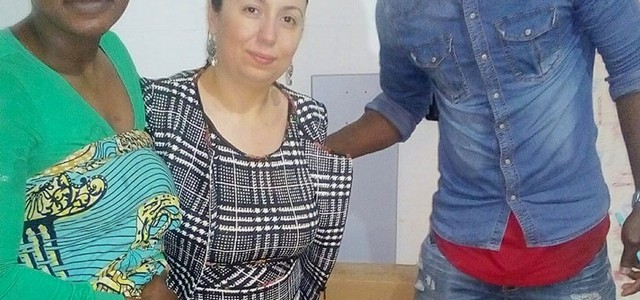 “Universo Minori” dona un televisore alla famiglia di Ghani, Adisa e del piccolo Asbate