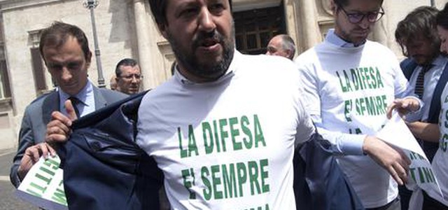 Legittima difesa: via libera della Camera. Salvini protesta