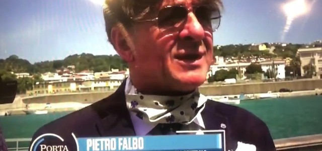Turismo in Calabria - il presidente di Confcommercio Calabria Centrale, il sindaco di Soverato e vari imprenditori  intervengono a Porta a Porta