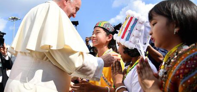 Papa: secondo giorno in Myanmar, nella capitale Nay Pyi Taw