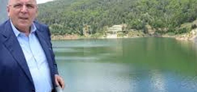 Dighe, Oliverio aumenta il passo
