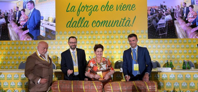 Coldiretti Calabria fase 3: Etichetta d’origine per i salumi il decreto firmato nel corso dell’Assemblea Nazionale Coldiretti alla quale partecipano il presidente Aceto e i dirigenti regionali