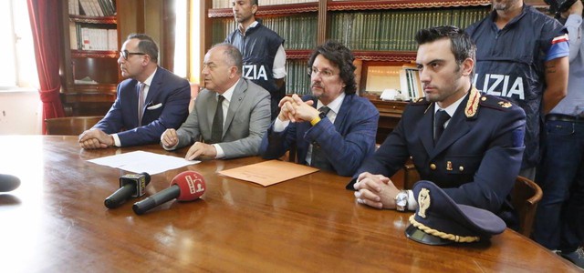 Arrestato presunto terrorista, Gratteri: "Eravamo preoccupati, soggetto molto pericoloso" (VIDEO)