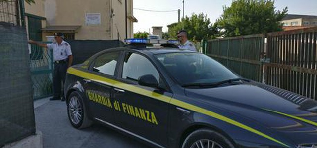 Caporalato, 12 arresti e sequestri