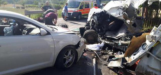 Scontro tra due auto, una vittima