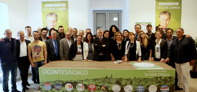 Comunali, Ciconte lancia i 32 candidati di Svolta Democratica