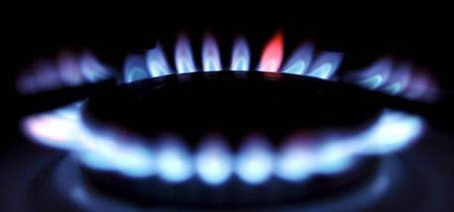 Stangata di Capodanno, aumentano gas, luce e autostrade