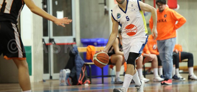 Basket, nona vittoria consecutiva per Lamezia
