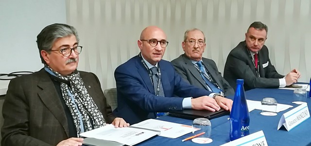 GLI INTERNISTI CALABRESI CHIEDONO INCONTRO CON OLIVERIO E COTTICELLI  PER EVITARE IL BLOCCO DEGLI OSPEDALI