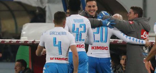 Serie A: Napoli Genoa 2-0, partenopei salgono a +1 sulla Roma. Ora testa al Real