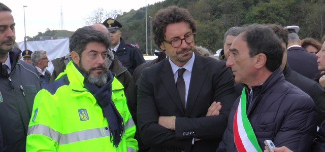 Visita Toninelli a Catanzaro: massima priorità alla Calabria