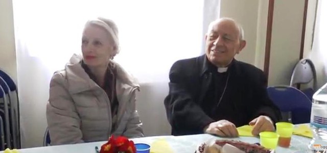 Il "Tuffo di Capodanno" diventa un pranzo solidale (VIDEO)