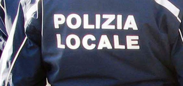 Perseguita vicina di casa, allontanato da condominio
