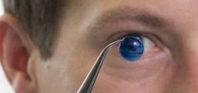 La prima cornea stampata in 3D, con staminali umane