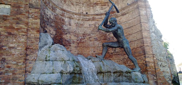 STASERA IL CAVATORE SI ILLUMINERA' DI GIALLO PER LA GIORNATA NAZIONALE DI SENSIBILIZZAZIONE SULL’ENDOMETRIOSI