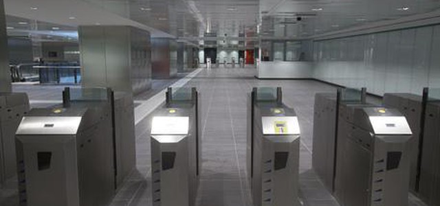 Su metro doppi tornelli anti portoghesi