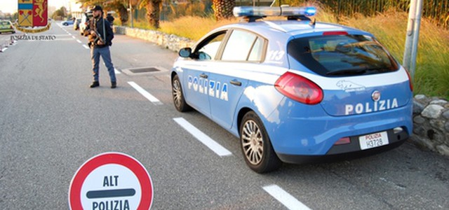 Colpi fucile in locale affollato da clienti, panico a Reggio