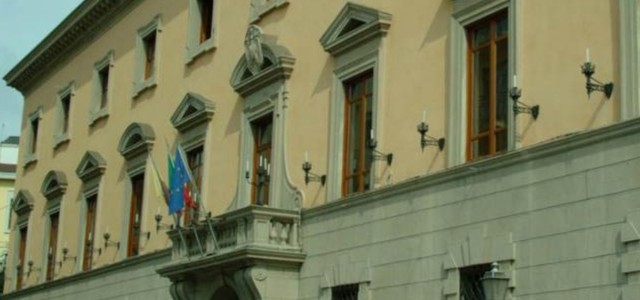 Catanzaro, dirigenti e consiglieri comunali indagati per bancarotta. Palazzo De Nobili nella bufera