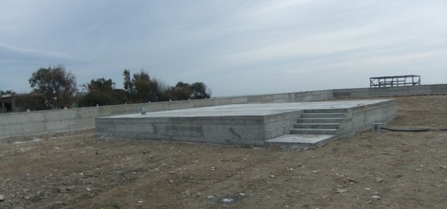 Sequestrati manufatti abusivi a Crotone