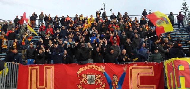 Monopoli – Catanzaro: in poche ore la tifoseria giallorossa polverizza i biglietti a sua disposizione, ne rimangono solo 56.