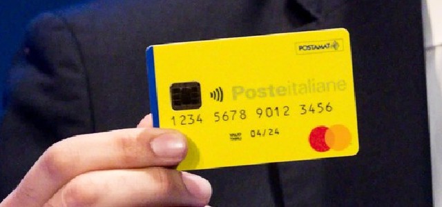 Percepivano il reddito di cittadinanza ma lavoravano in nero