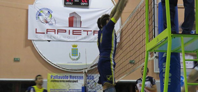 COPPA CALABRIA MASCHILE, PROMETTE BENE LA LAPIETRA PALLAVOLO