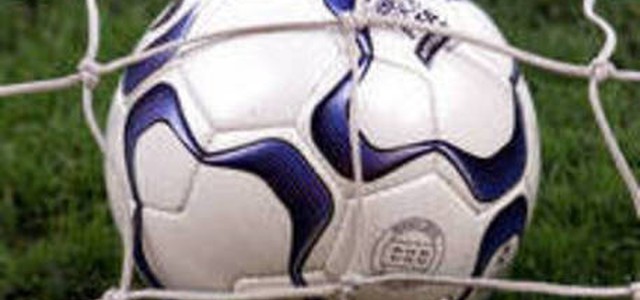 Lancio oggetti in campo,Daspo a 4 tifosi