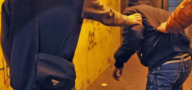 "Ma come ti vesti?", pestato da bullo ai Parioli a Roma