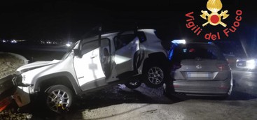 Scontro tra auto nel Catanzarese, due feriti (FOTO)