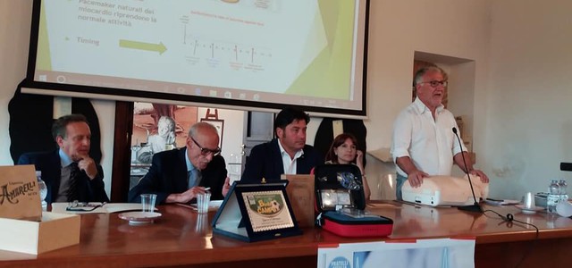 RAPANI (FDI-AN): «DONATO UN DEFIBRILLATORE: PUÒ SALVARE DELLE VITE»  