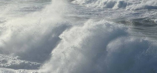 Allerta meteo, in arrivo in Calabria venti forti e mareggiate