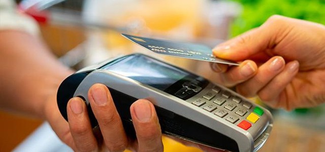 Pagamenti contactless, si alza soglia per operazioni senza pin