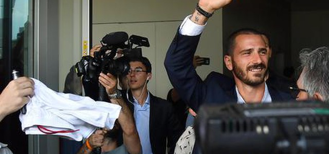 Bonucci a casa Milan, scoppia entusiasmo tifosi
