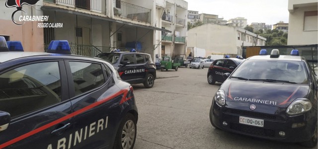 Furto di energia elettrica, due donne arrestate