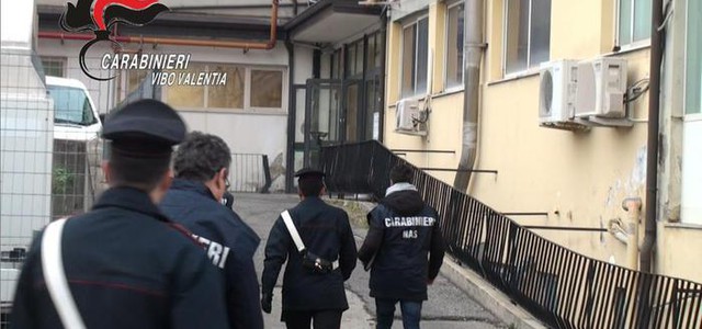 Gravi carenze igienico-sanitarie, denunciato Commissario