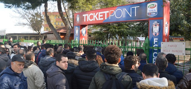 A Crotone folla in coda per la Juve