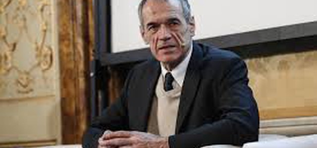 Premio Letterario Caccuri 2019 per la saggistica a Carlo Cottarelli