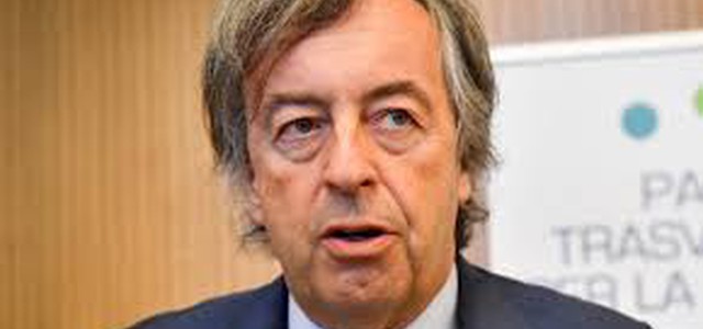 Burioni: " A me i conti non tornano, voglio le cartelle"