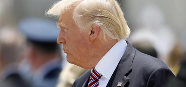 La prima di Trump a Roma, incontro con il Papa, sale al Colle, poi vede Gentiloni