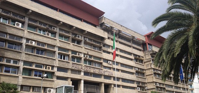 Aggredito un giudice del tribunale di Cosenza