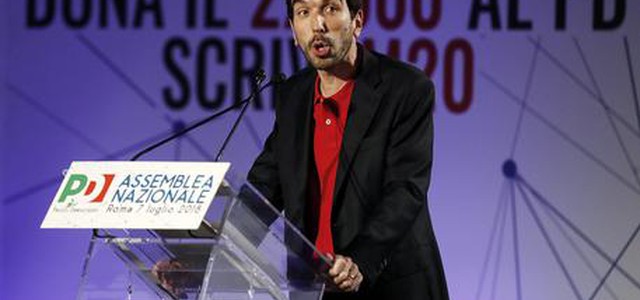 Pd: assemblea elegge Martina segretario. Zingaretti contro Renzi