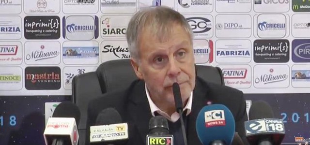 Catanzaro-Cosenza, Braglia: "Abbiamo sbagliato. Emozionato? Vengo, perdo e mi giran i c...." (VIDEO)