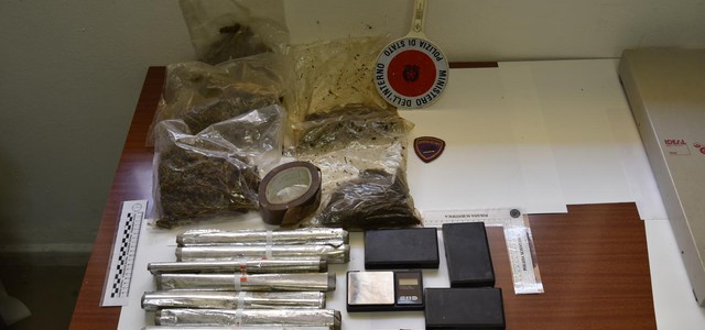 Rinvenuta marijuana in una scuola abbandonata
