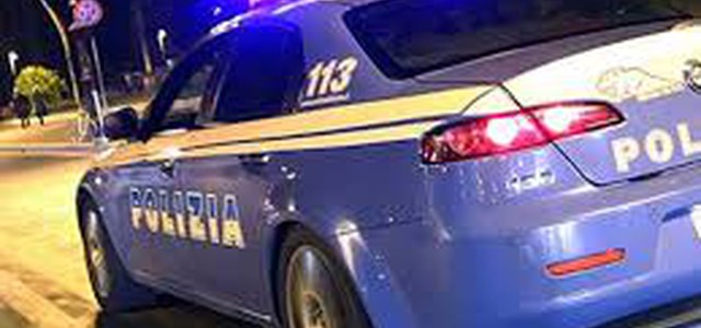 UN ARRESTO E TRE DENUNCIATI PER TENTATO FURTO DI UN VEICOLO