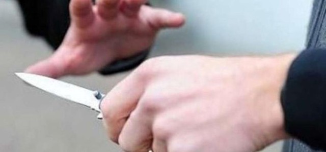 Vibo Valentina, accoltellato mentre era al bar con la figlia